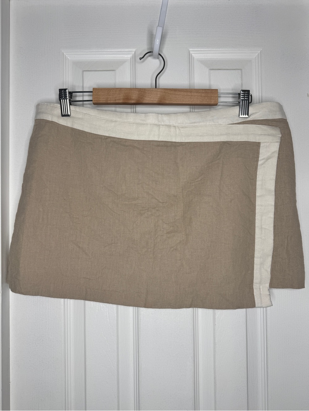 Abercrombie & Fitch Tan Mini Skort Size Large